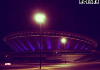 南京奥体中心体育馆容纳观众规模如何？