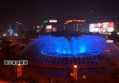 泉城广场喷泉欢庆大年初一