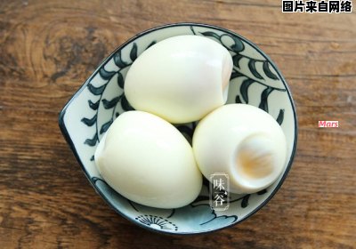 冷水煮鸡蛋需花费多长时间才能完全熟透呢？