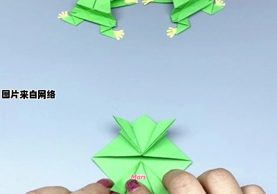 学习如何用纸折叠迷你青蛙