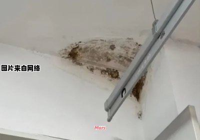 楼下阳台漏水的原因是否一定与楼上有关？