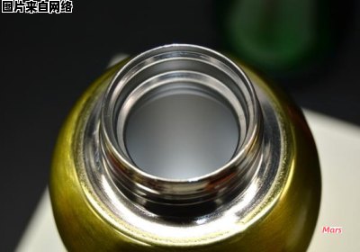 保温瓶内胆所采用的金属镀层是哪种材料？